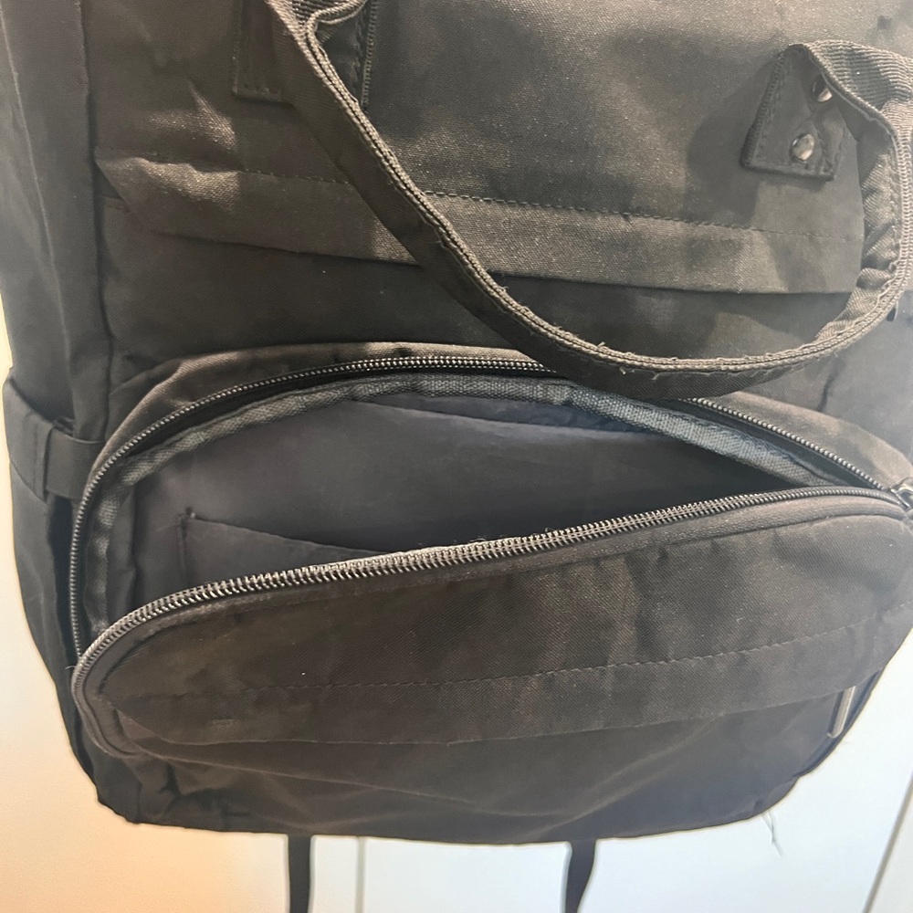 Men/Women Sleek Black Women's Backpack